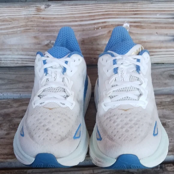 Hoka Clifton 9 White and Blue Sneakers with Gold Logo - Picture 6 of 14